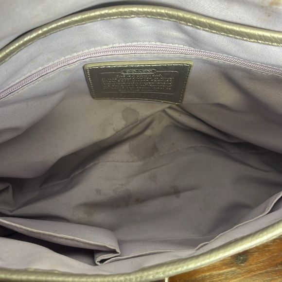 GUC VINTAGE AUTHENTIC Coach Pebble Leather Shoulder Bag Gold w/silver accents - Picture 10 of 13